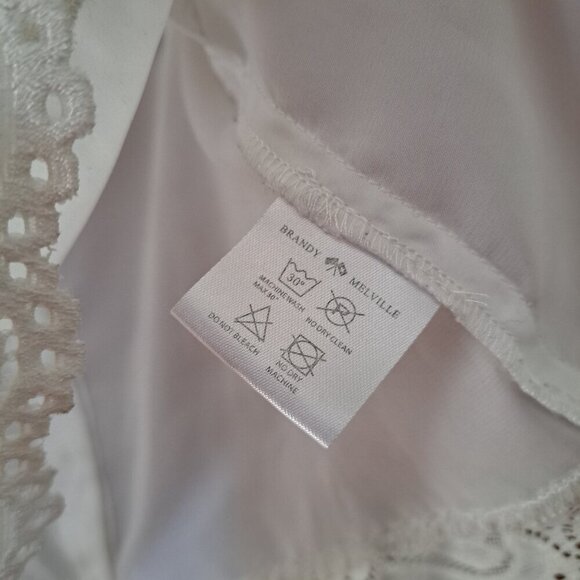 3/35$ Brandy Melville White Lingerie Crop Top • Tagless • Pit 15" • XS/S - Picture 5 of 9